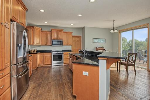 6111 106th Avenue N, Brooklyn Park, MN 55443