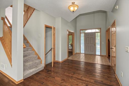 6111 106th Avenue N, Brooklyn Park, MN 55443