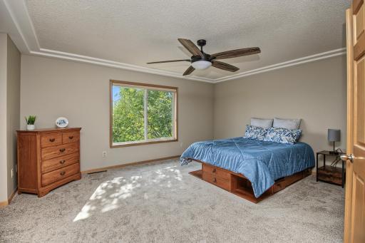 6111 106th Avenue N, Brooklyn Park, MN 55443