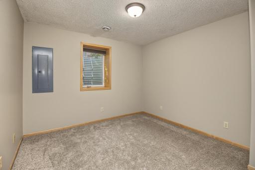 6111 106th Avenue N, Brooklyn Park, MN 55443