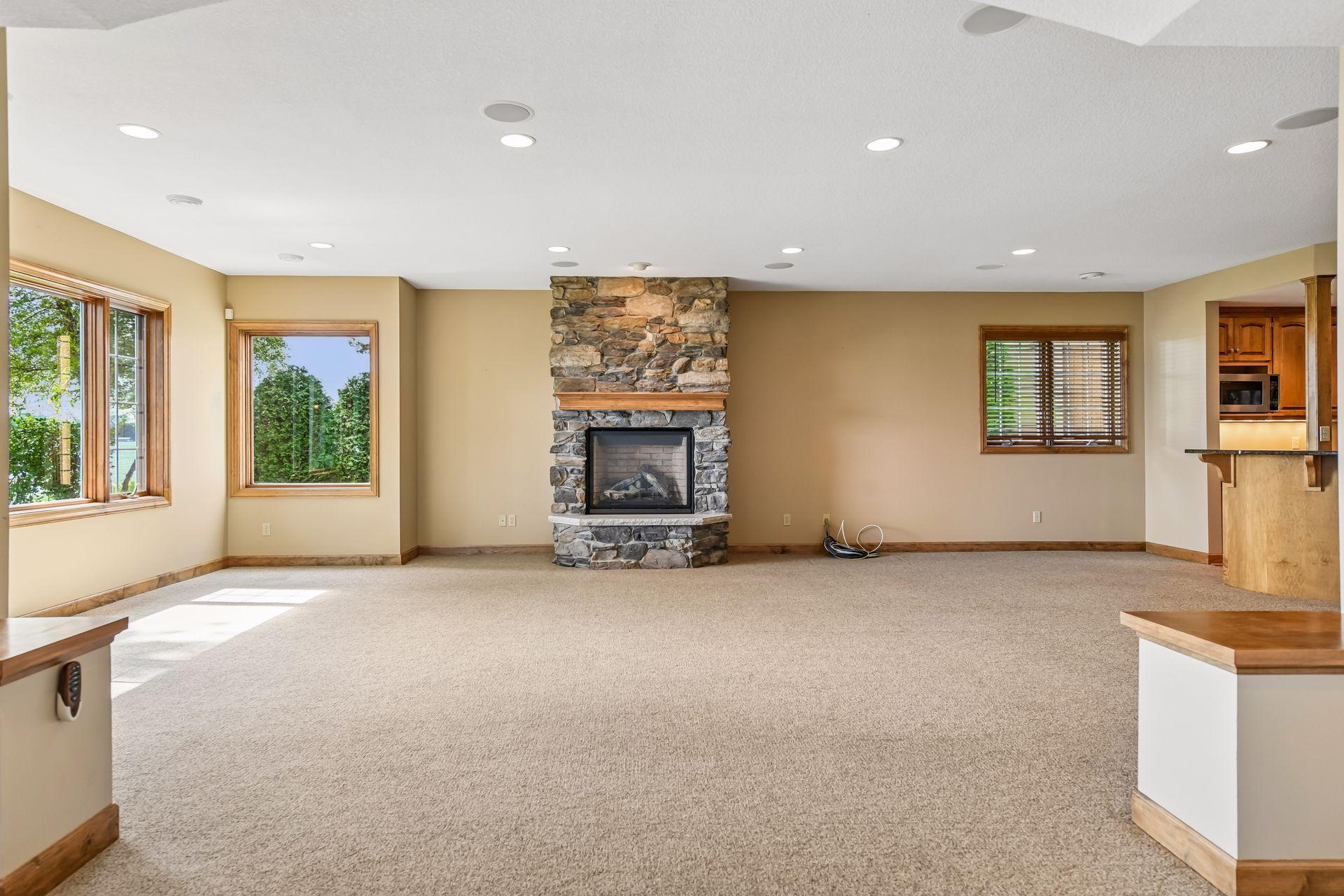 Gas fireplace in the basement living room.