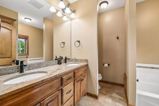 4531 Island View Drive, Mound, MN 55364