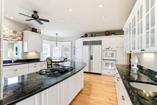 718 Widsten Circle, Wayzata, MN 55391