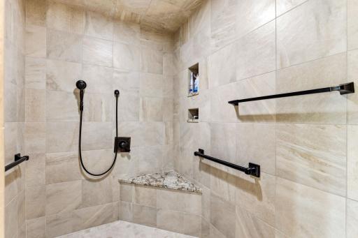 718 Widsten Circle, Wayzata, MN 55391