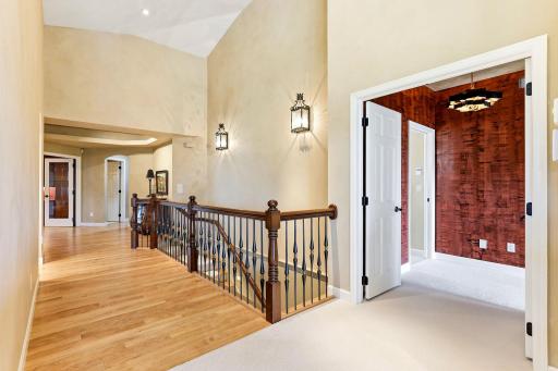 718 Widsten Circle, Wayzata, MN 55391