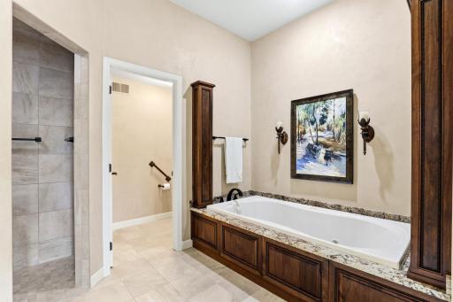 718 Widsten Circle, Wayzata, MN 55391
