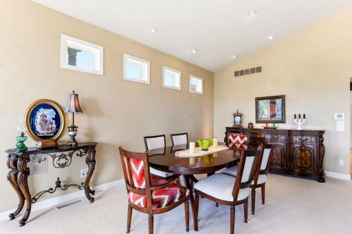 718 Widsten Circle, Wayzata, MN 55391