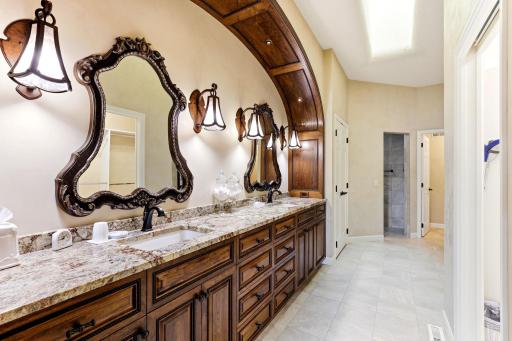 718 Widsten Circle, Wayzata, MN 55391