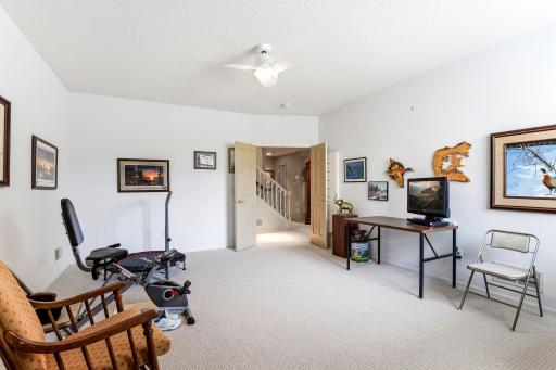 718 Widsten Circle, Wayzata, MN 55391