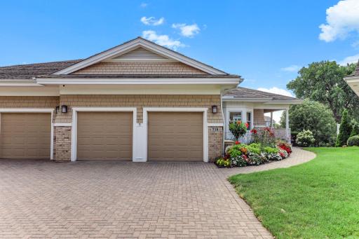 718 Widsten Circle, Wayzata, MN 55391