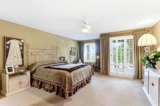 718 Widsten Circle, Wayzata, MN 55391