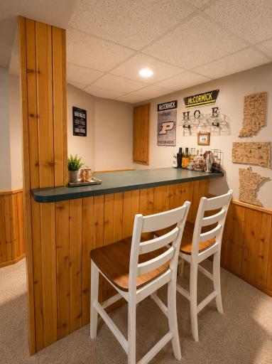 1325 6th Avenue N, Windom, MN 56101
