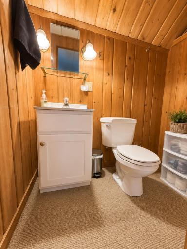 1325 6th Avenue N, Windom, MN 56101