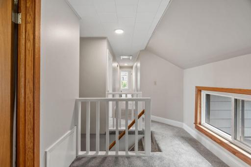 23-web-or-mls-4430 40th Ave N-23.jpg