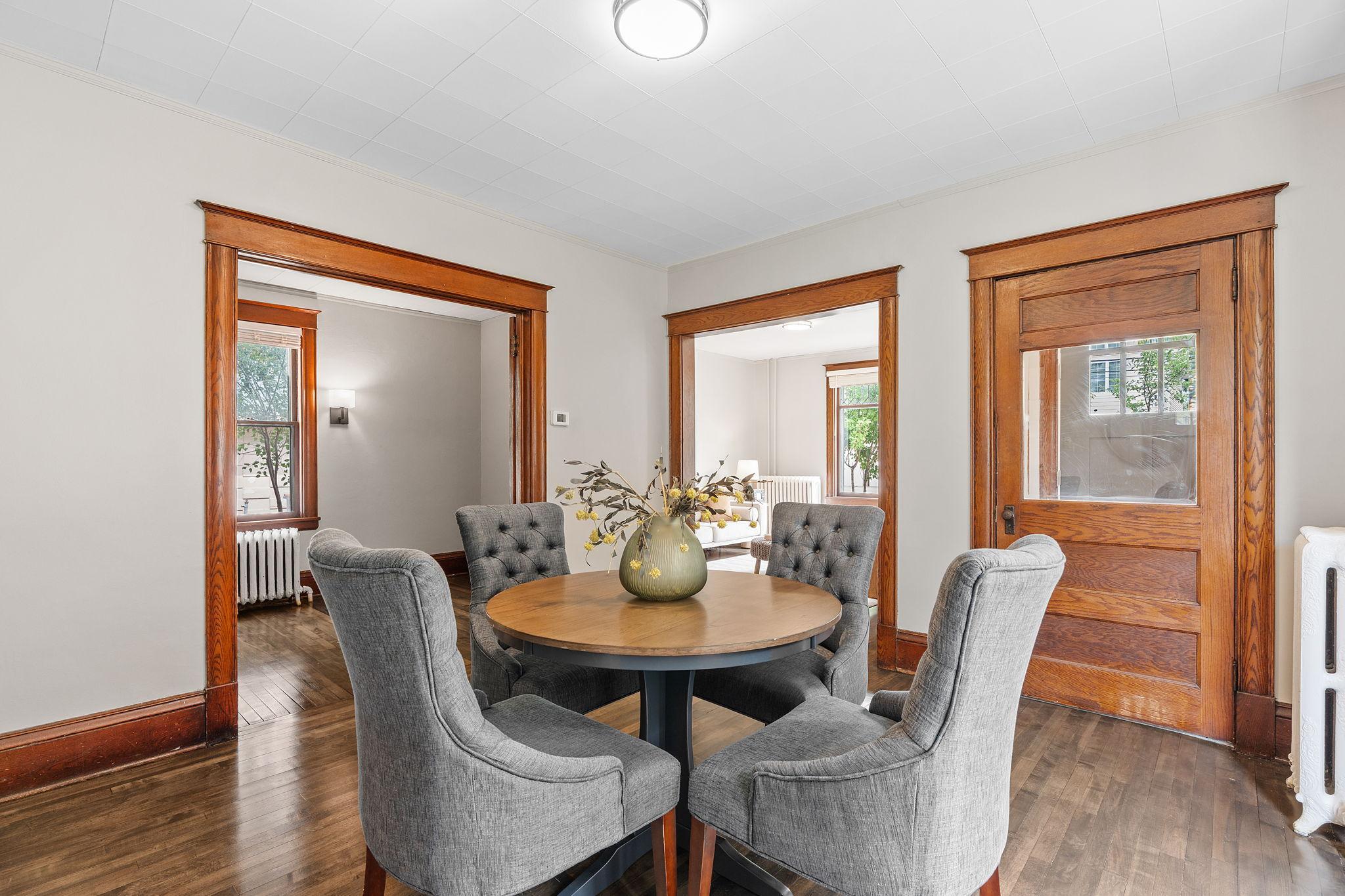8-web-or-mls-4430 40th Ave N-8.jpg