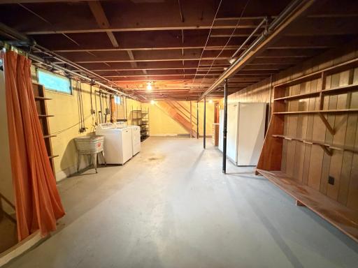 410 1st Street NW, Aitkin, MN 56431