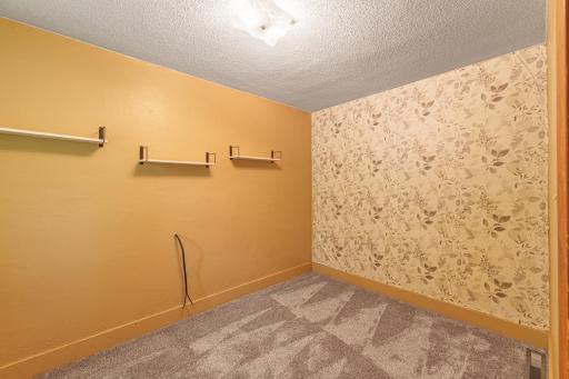 214 4th Street NE, Barnesville, MN 56514