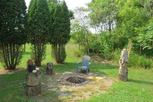 652 7th Street SW, Pine Island, MN 55963