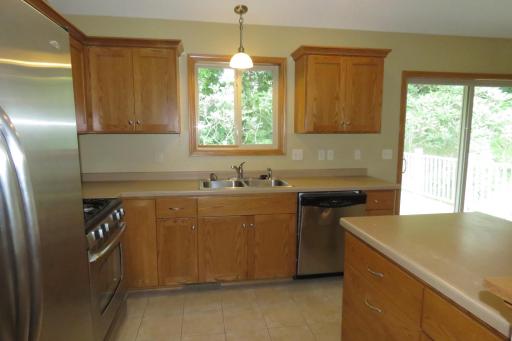 652 7th Street SW, Pine Island, MN 55963