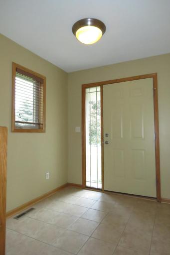 652 7th Street SW, Pine Island, MN 55963
