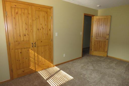652 7th Street SW, Pine Island, MN 55963