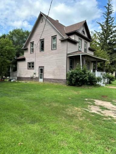 412 S 4th Street, Milan, MN 56262