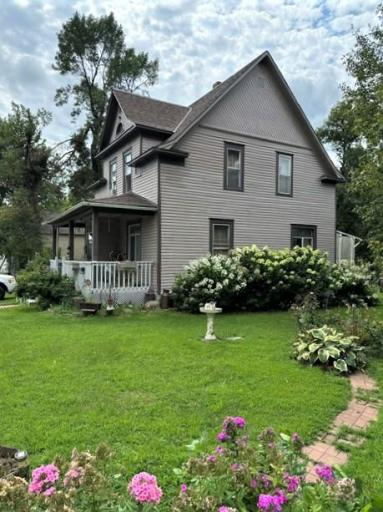 412 S 4th Street, Milan, MN 56262