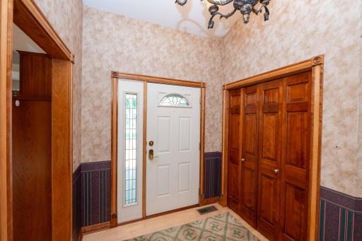 Spacious entryway