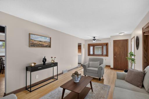 1212 Sugar Lane, Chaska, MN 55318