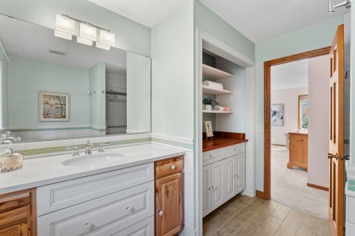 11828 Boulder Bay Road, Eden Prairie, MN 55344