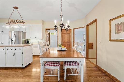 11828 Boulder Bay Road, Eden Prairie, MN 55344