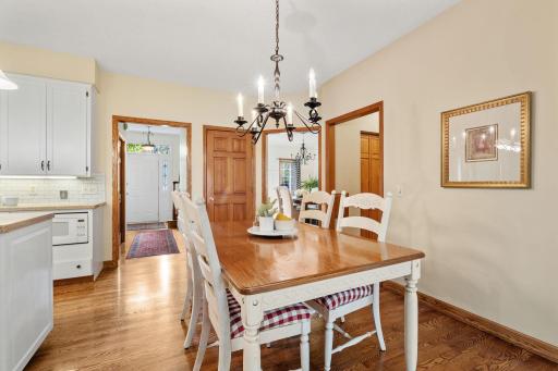 11828 Boulder Bay Road, Eden Prairie, MN 55344