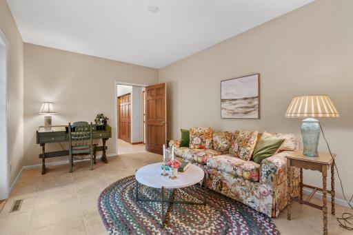 11828 Boulder Bay Road, Eden Prairie, MN 55344