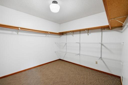 11828 Boulder Bay Road, Eden Prairie, MN 55344