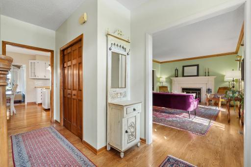 11828 Boulder Bay Road, Eden Prairie, MN 55344