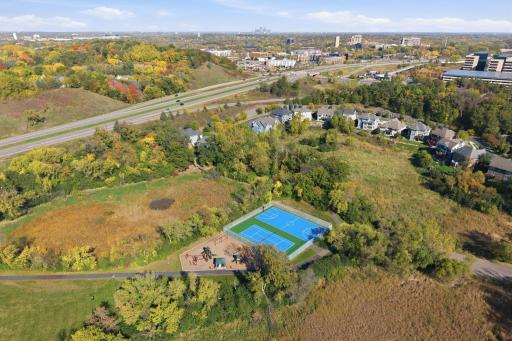 11828 Boulder Bay Road, Eden Prairie, MN 55344
