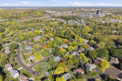 11828 Boulder Bay Road, Eden Prairie, MN 55344