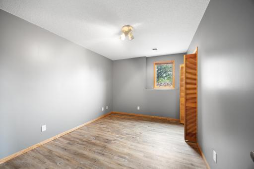 9705 37th Avenue SE, Kandiyohi, MN 56251