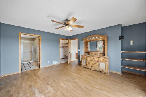 9705 37th Avenue SE, Kandiyohi, MN 56251