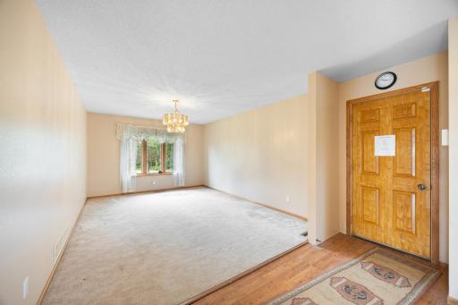 9705 37th Avenue SE, Kandiyohi, MN 56251