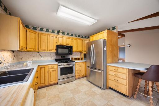 9705 37th Avenue SE, Kandiyohi, MN 56251