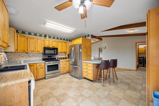 9705 37th Avenue SE, Kandiyohi, MN 56251