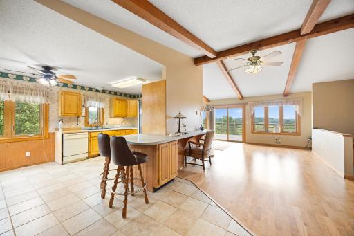9705 37th Avenue SE, Kandiyohi, MN 56251