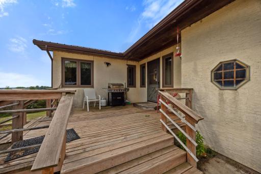 9705 37th Avenue SE, Kandiyohi, MN 56251
