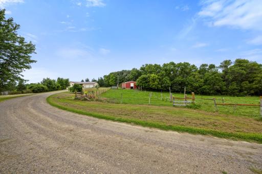 9705 37th Avenue SE, Kandiyohi, MN 56251