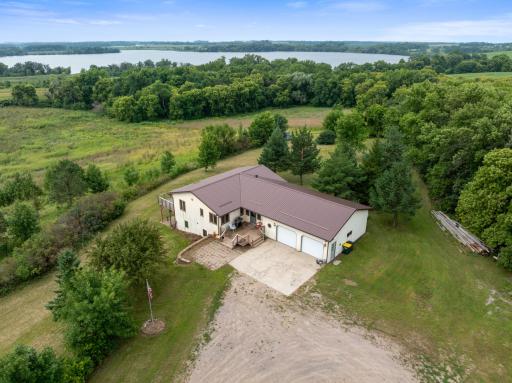 9705 37th Avenue SE, Kandiyohi, MN 56251
