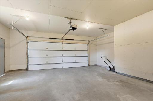 1515 32nd Avenue SW, Cambridge, MN 55008