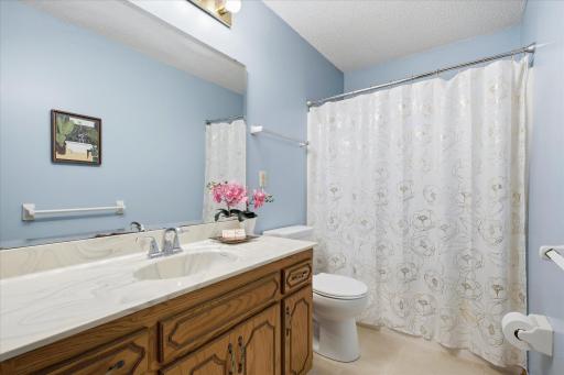 1515 32nd Avenue SW, Cambridge, MN 55008