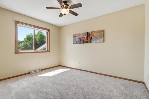 1515 32nd Avenue SW, Cambridge, MN 55008