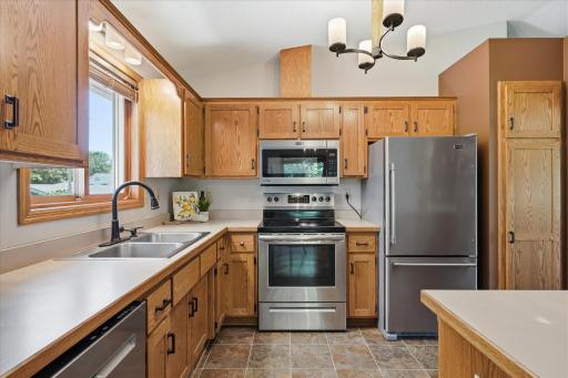 1515 32nd Avenue SW, Cambridge, MN 55008